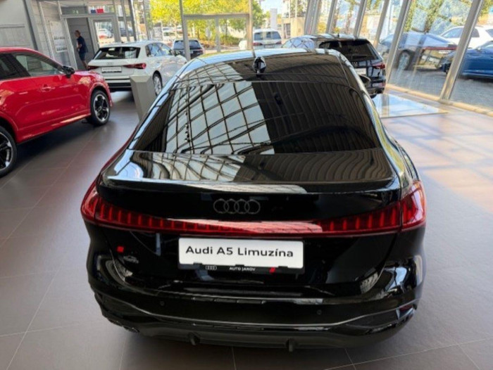 Audi A5 Limuzína TDI quattro Stronic na operativní leasing
