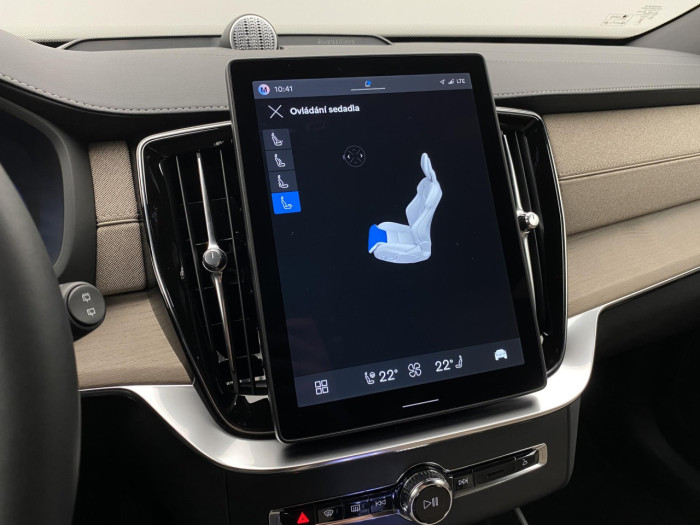 Volvo XC90 B5 AWD AUT BRIGHT PLUS 7míst na operativní leasing