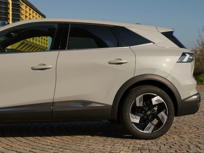 Renault Symbioz Techno 1.3 mild hybrid 103 kW Benzín Automatická převodovka na operativní leasing