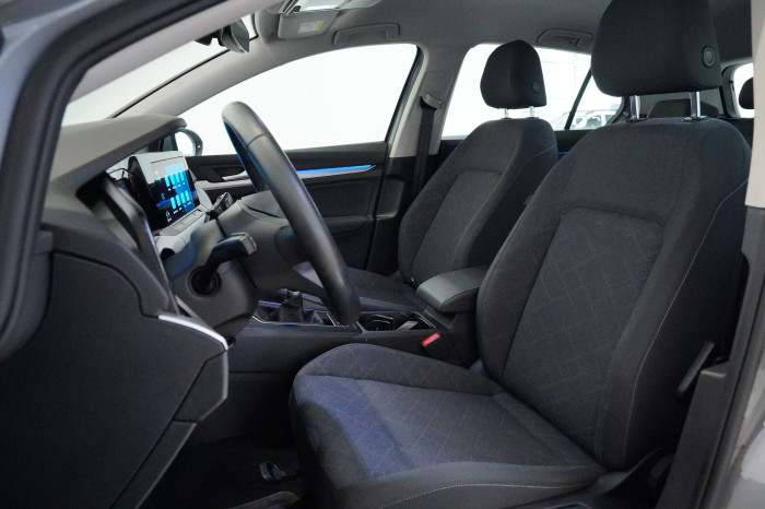 Volkswagen Golf 1.0 TSI 81 kW Life na operativní leasing