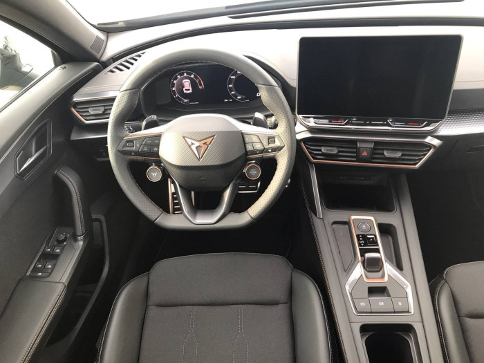 CUPRA Formentor DSG 1.5 eTSI / 110kW na operativní leasing