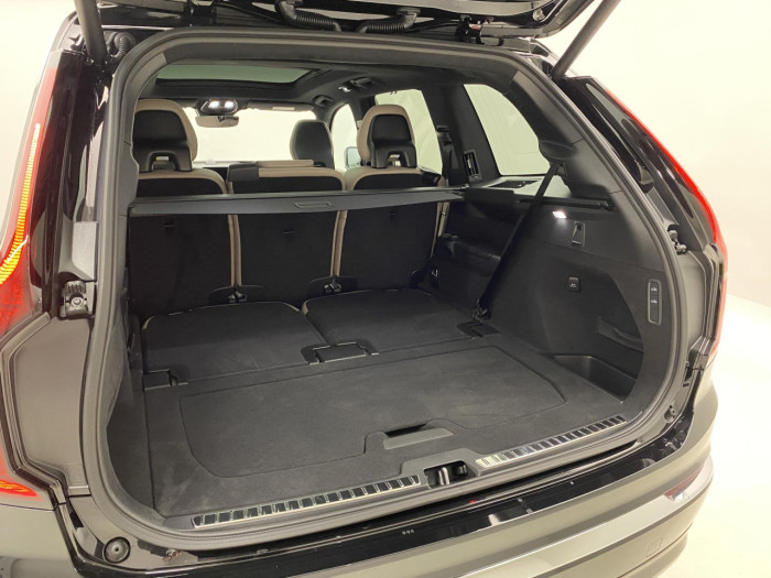 Volvo XC90 T8 AWD Plug-in BRIGHT ULTRA na operativní leasing