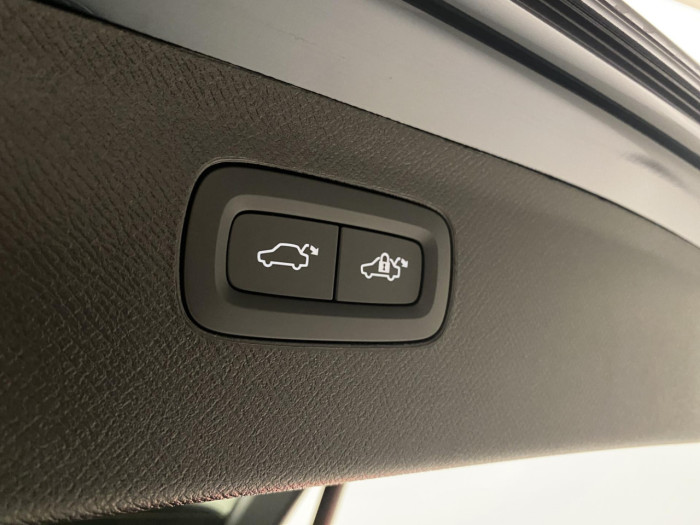 Volvo XC90 B5 AWD AUT BRIGHT PLUS 7míst na operativní leasing