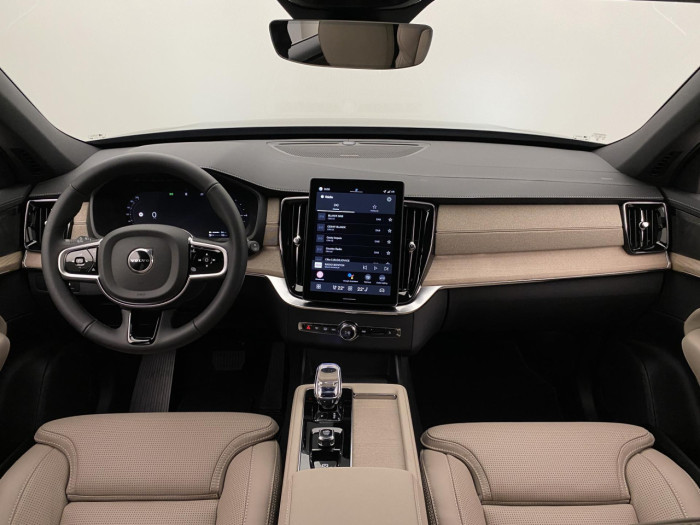 Volvo XC90 T8 AWD RECHARGE BRIGHT PLUS 7m na operativní leasing