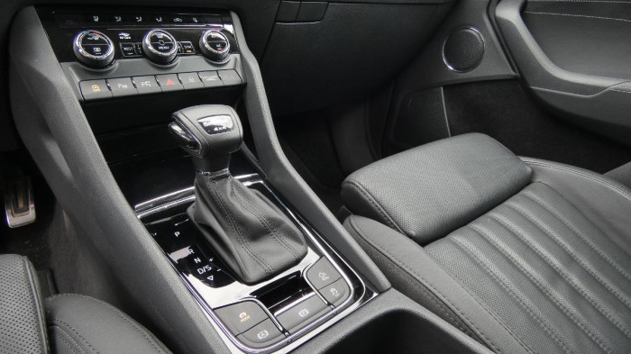 Škoda Kodiaq 2,0 TSI 140 kW L&K 4x4 DSG na operativní leasing