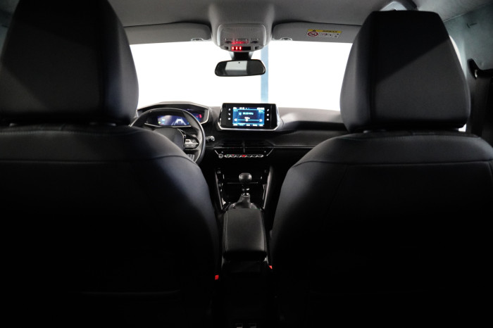 Peugeot 208 1.2 PureTech 74 kW na operativní leasing