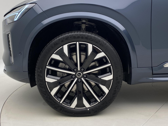 Volvo XC90 B5 AWD AUT BRIGHT PLUS na operativní leasing