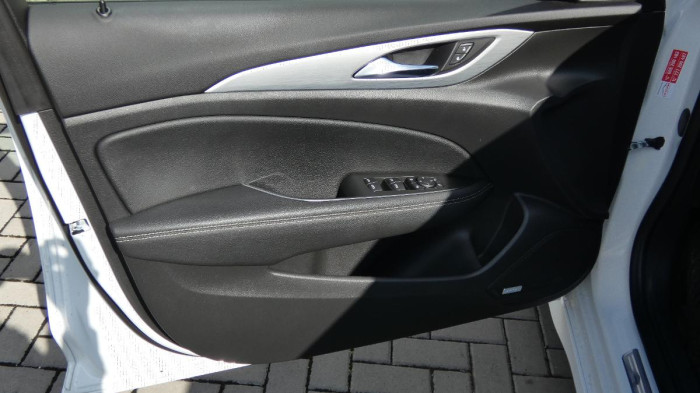 Opel Insignia 2,0 T 4x4 GSi na operativní leasing