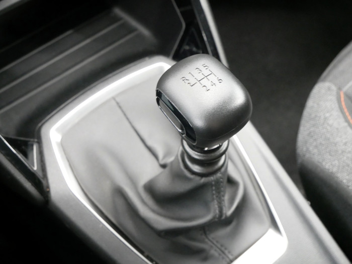 Peugeot 2008 1.2 PureTech 84 kW Active na operativní leasing