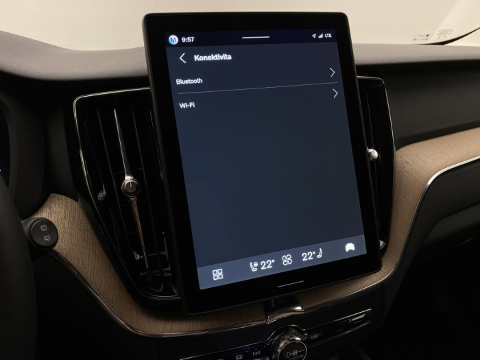 Volvo XC60 B5 AWD AUT BRIGHT PLUS na operativní leasing