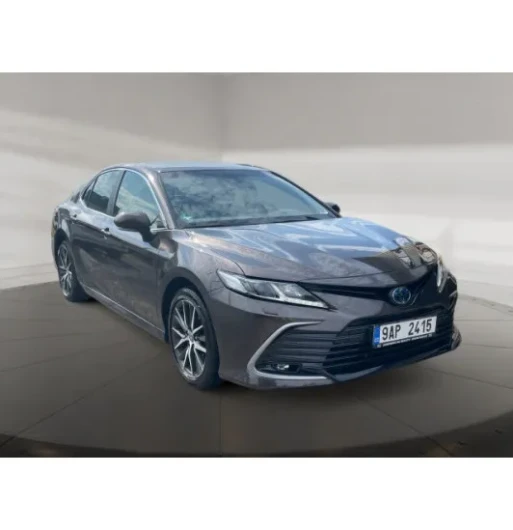 Toyota Camry 2.5 Hybrid Prestige AT na operativní leasing