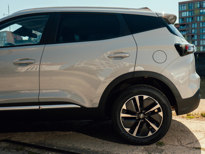 Chery Tiggo 4 Unique 1.5 T-GDI Hybrid 120 kW Benzín Automatická převodovka na operativní leasing