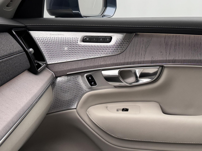Volvo XC90 B5 AWD AUT BRIGHT PLUS 7míst na operativní leasing