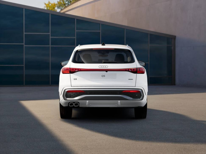 Audi Q5 Quattro ST7 2,0TDI / 150kW na operativní leasing