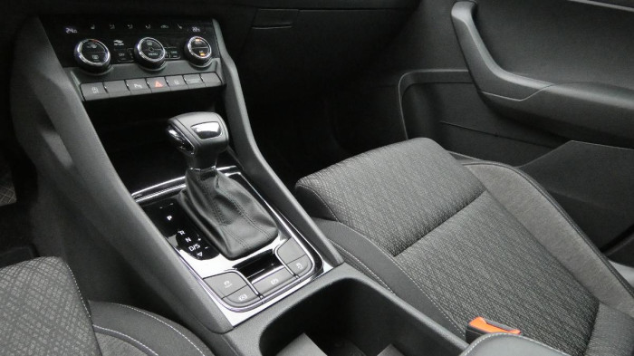 Škoda Karoq 1,5 TSI DSG Style na operativní leasing