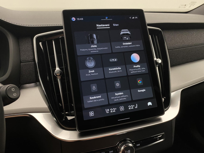 Volvo XC90 B5 AWD AUT BLACK EDITION PLUS na operativní leasing