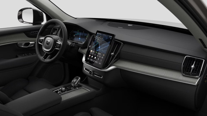 Volvo XC90 T8 AWD Plug-in DARK PLUS 7m na operativní leasing