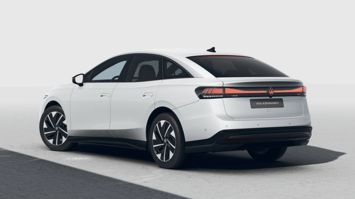 Volkswagen ID.7 Pro People 77kWh / 210kW na operativní leasing