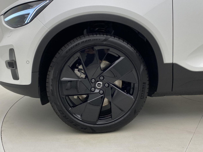 Volvo EC40 BLACK EDITION SINGLE EXT ULTRA Edition na operativní leasing