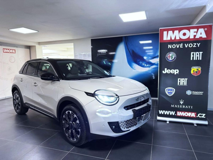 Fiat 600 1.2 Turbo Hybrid 145k MHEV eDCT6 La Prima *251* na operativní leasing