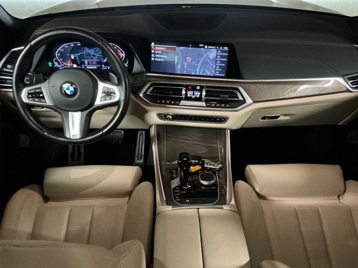 BMW X5 xDrive 40i M Sport na operativní leasing
