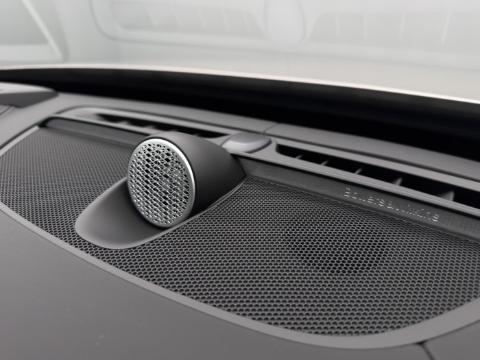 Volvo XC90 T8 AWD Plug-in DARK ULTRA 7 na operativní leasing
