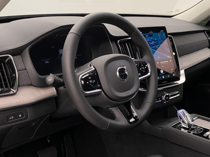 Volvo XC90 T8 AWD Plug-in BRIGHT PLUS 7m na operativní leasing