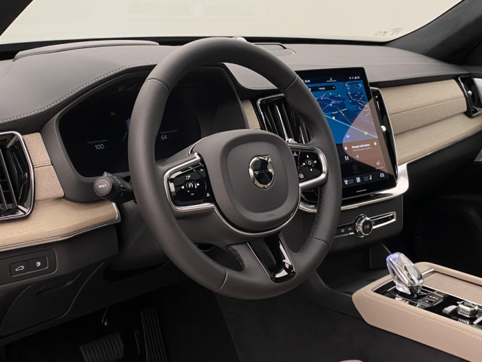 Volvo XC90 T8 AWD Plug-in BRIGHT ULTRA na operativní leasing