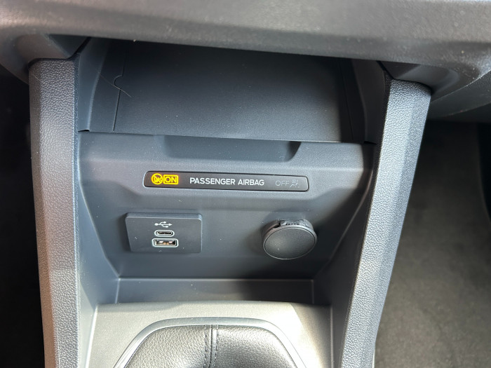 1.0 EcoBoost 92 kW Trend man na operativní leasing