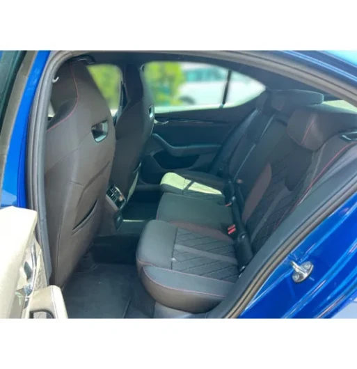 Škoda Octavia 2.0 TSI 180 RS 5d na operativní leasing