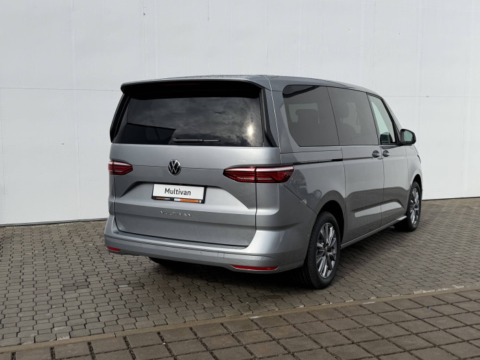 Volkswagen Multivan Long Life 7DSG 2,0TSI / 150kW na operativní leasing