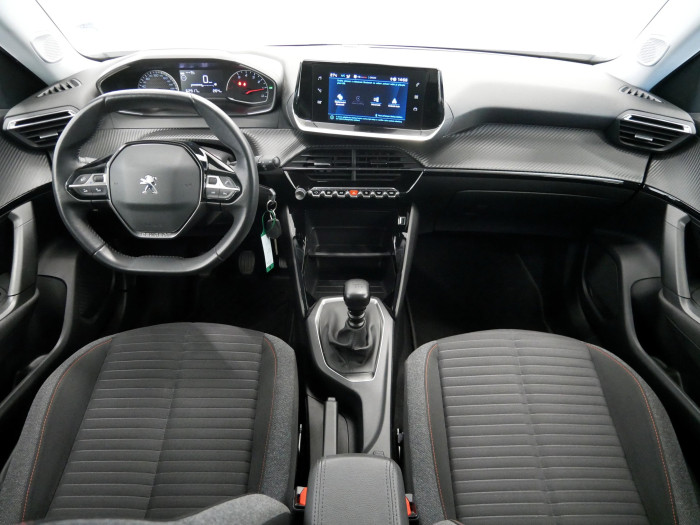 Peugeot 2008 1.2 PureTech 84 kW Active na operativní leasing