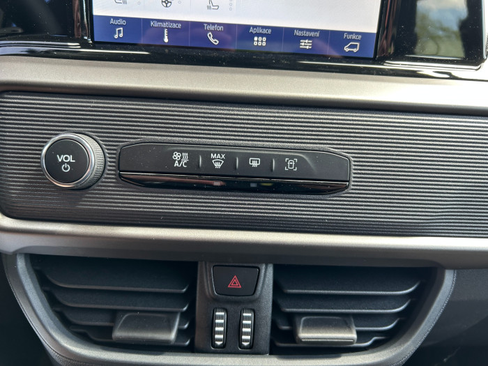 1.0 EcoBoost 92 kW Trend man na operativní leasing