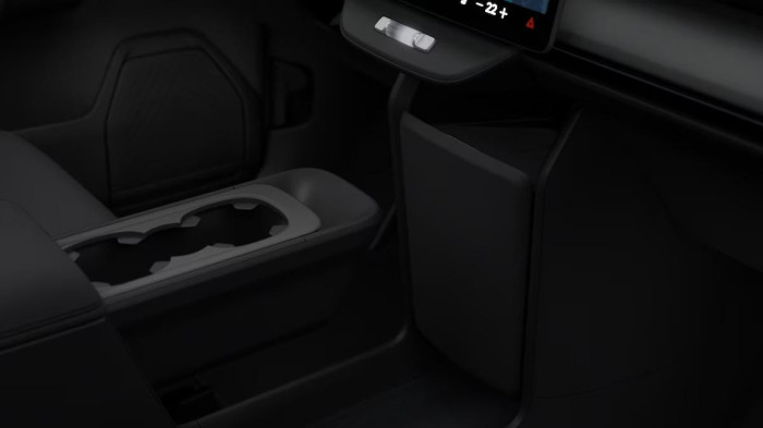 Volvo EX60 PURE ELECTRIC PLUS na operativní leasing