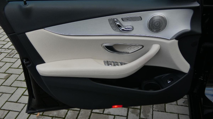 Mercedes-Benz Třídy E 400d 4MATIC Avantgarde na operativní leasing