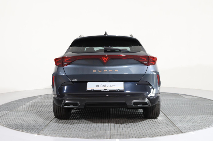 CUPRA Formentor 1.5 eTSI 150k DSG na operativní leasing
