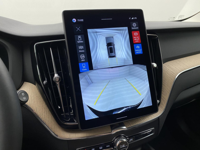 Volvo XC60 B5 AWD AUT BRIGHT PLUS na operativní leasing