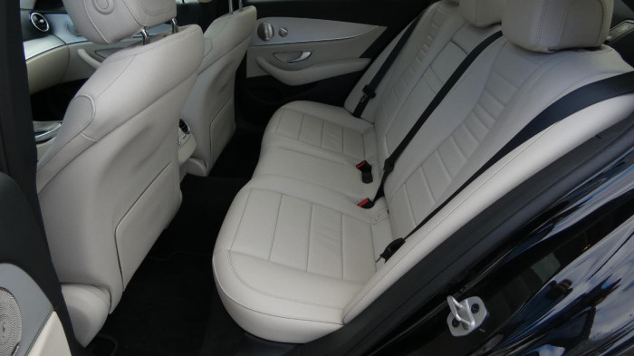 Mercedes-Benz Třídy E 400d 4MATIC Avantgarde na operativní leasing