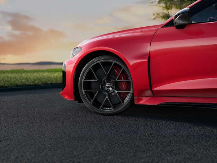 Audi RS 5 Avant e-hybrid quattro 470 kW na operativní leasing