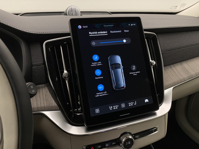 Volvo XC90 B5 AWD AUT BRIGHT PLUS 7míst na operativní leasing