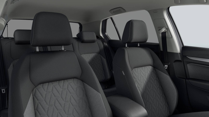 Volkswagen Golf People 7DSG mHEV 1,5eTSI / 110kW na operativní leasing