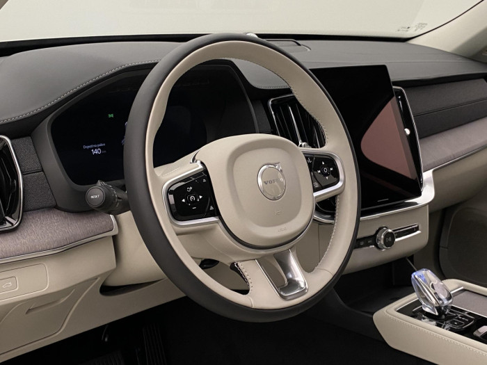 Volvo XC90 B5 AWD AUT BRIGHT PLUS 7míst na operativní leasing