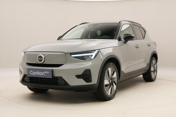 Volvo EX40 SINGLE MOTOR ELETRIC PLUS na operativní leasing