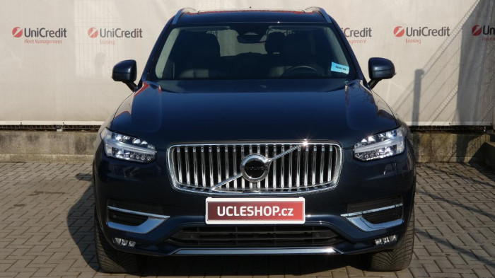 Volvo XC90 B5 AWD Ultimate Bright 7 míst na operativní leasing