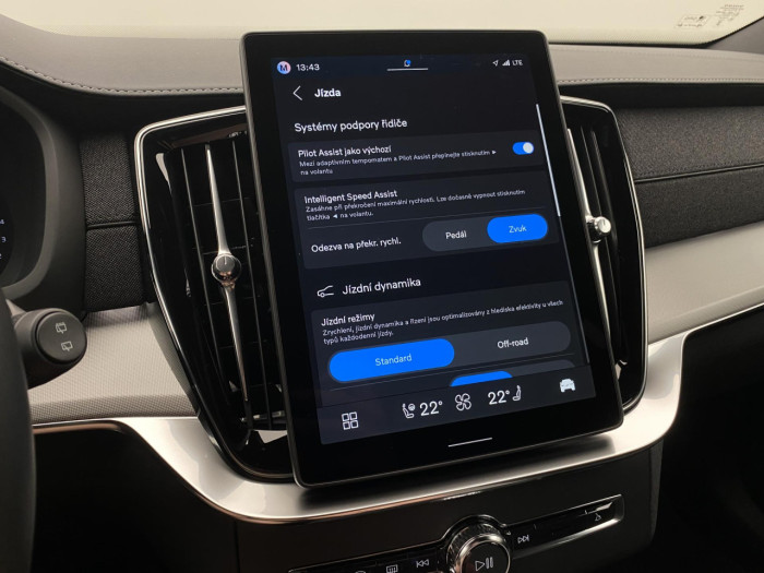 Volvo XC90 B5 AWD AUT BLACK EDITION PLUS na operativní leasing