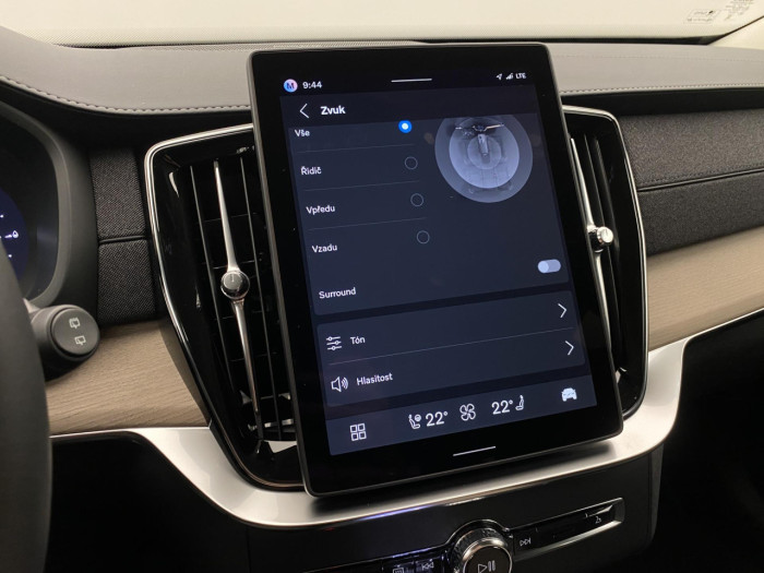 Volvo XC90 T8 AWD RECHARGE BRIGHT PLUS 7m na operativní leasing