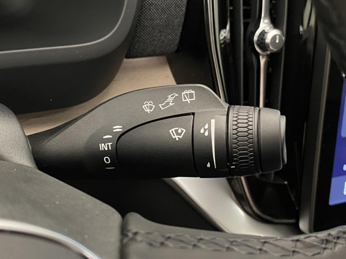 Volvo XC90 T8 AWD Plug-in BRIGHT PLUS 7m na operativní leasing