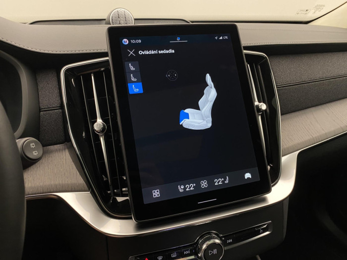 Volvo XC90 T8 AWD Plug-in BRIGHT ULTRA na operativní leasing