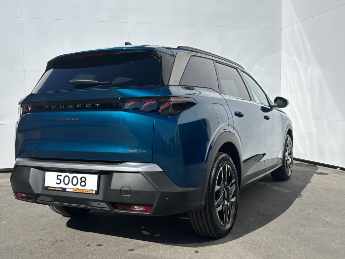 Peugeot 5008 GT e-DCS6 Hybrid / 107kW na operativní leasing