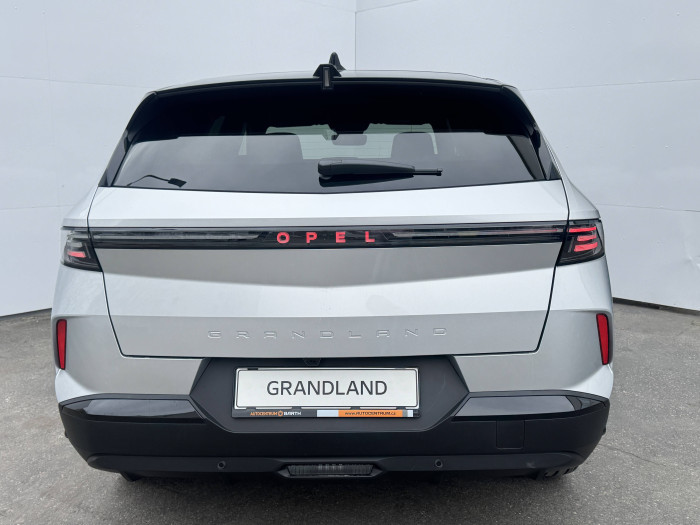 Opel Grandland GS Hybrid TURBO eDCT6 1.2 TURBO / 107kW na operativní leasing
